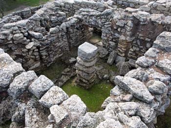 Phourni: Tholos Tomb B complex showing pillar crypt